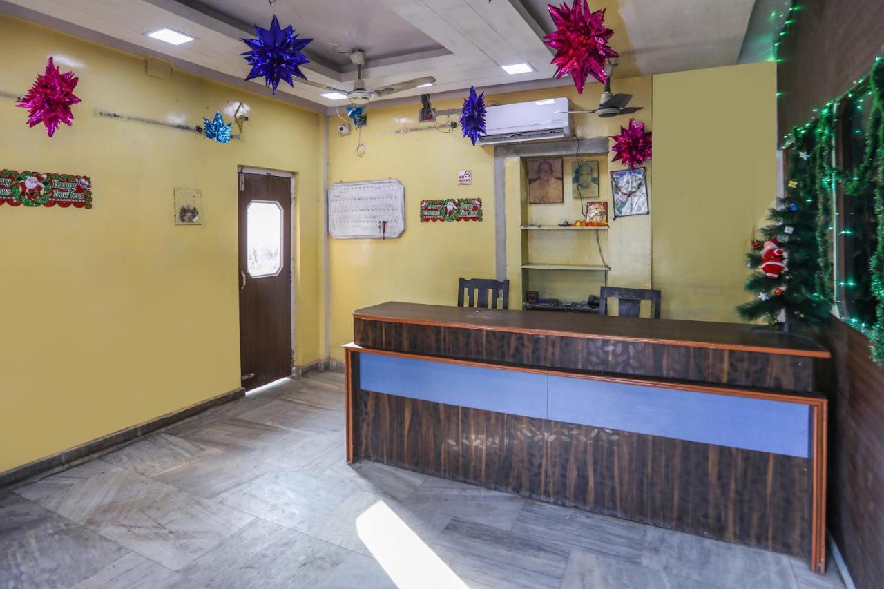 Spot On 10470 Hollywood Joka Bhasa Exterior foto