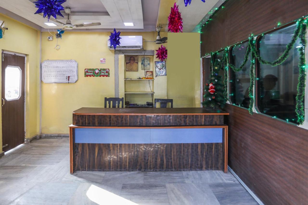 Spot On 10470 Hollywood Joka Bhasa Exterior foto